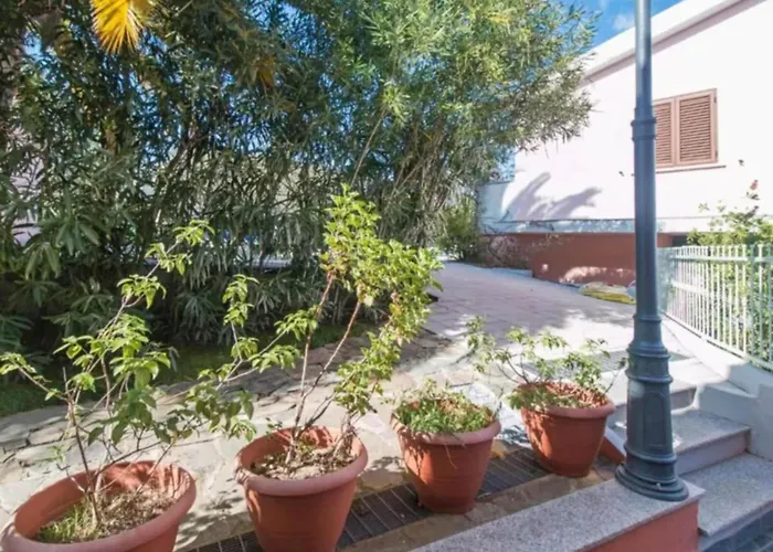 Apartment In Meernaehe Auf Sardinien